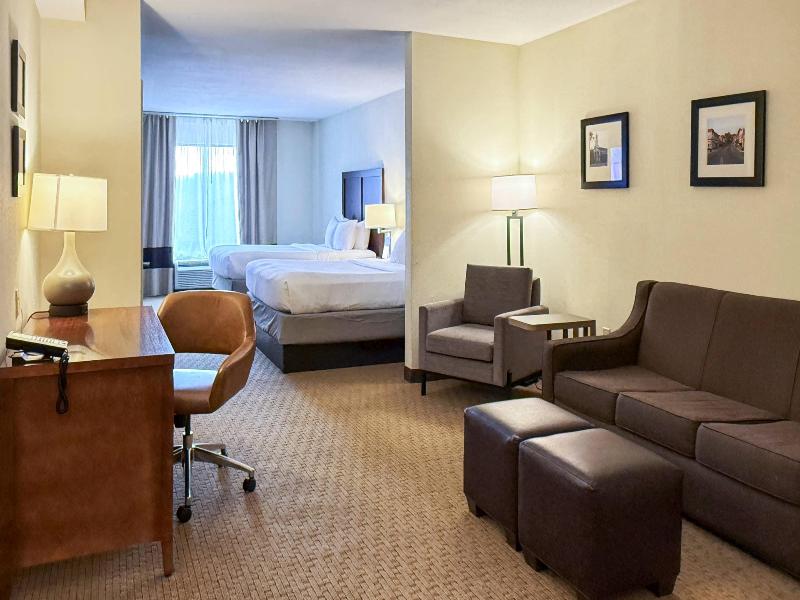 Comfort Inn & Suites Rogersville image
