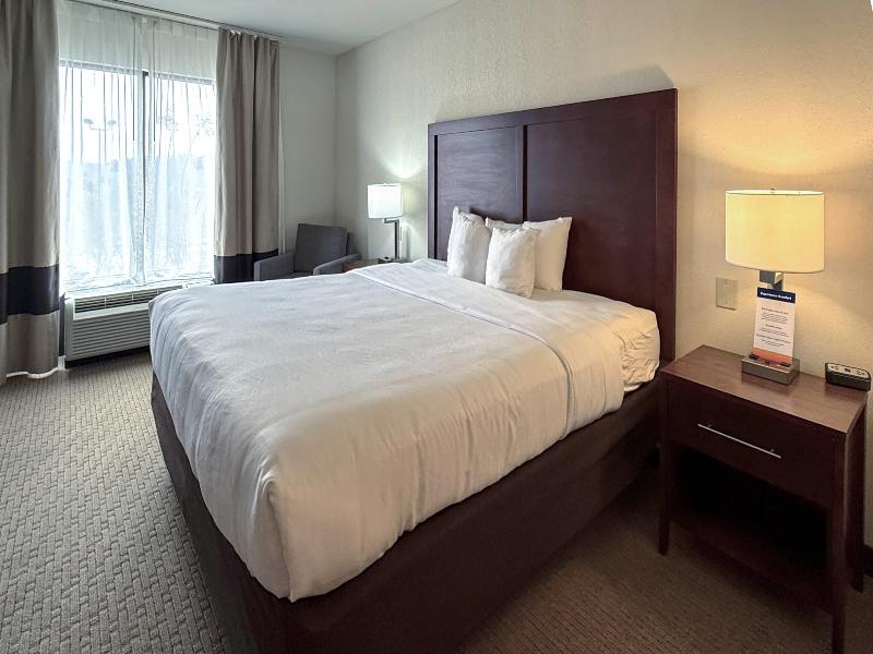Comfort Inn & Suites Rogersville image