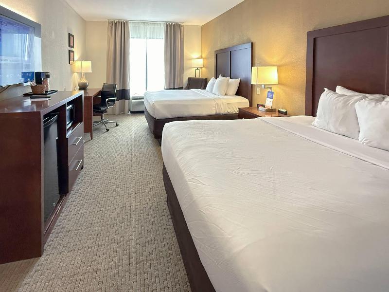 DOUBLE TWO QUEEN BEDS NON SMOKING