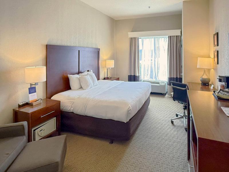 Comfort Inn & Suites Rogersville image