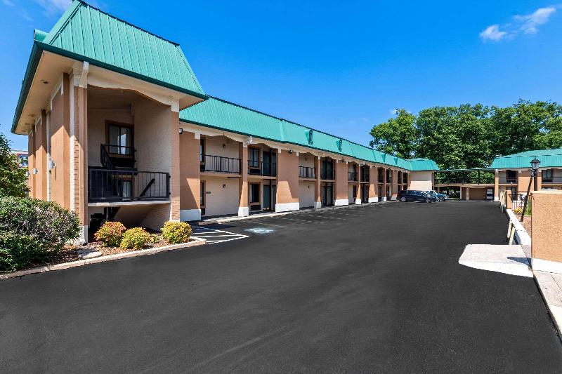 Quality Inn Tullahoma image