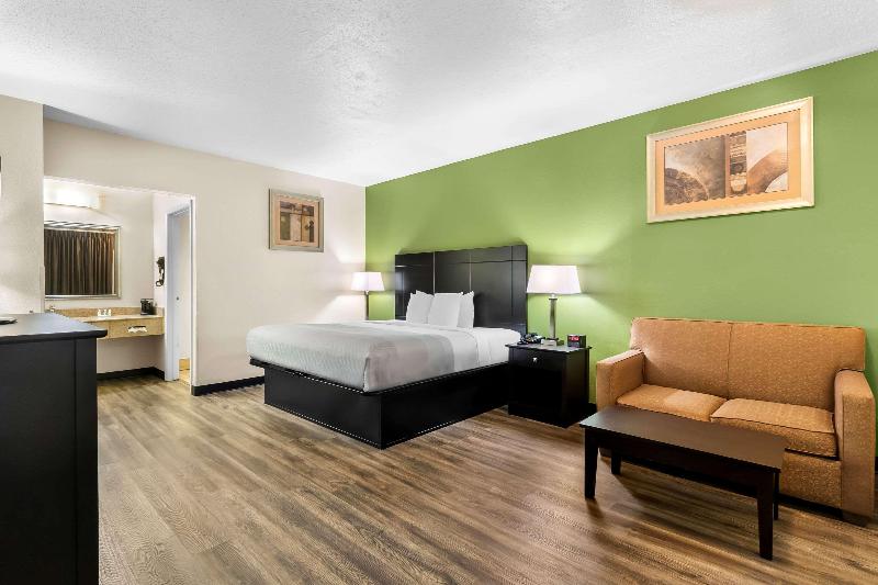 Quality Inn Tullahoma image