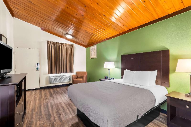 Quality Inn Tullahoma image