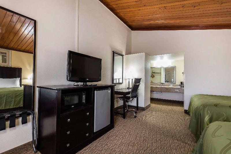 Quality Inn Tullahoma image