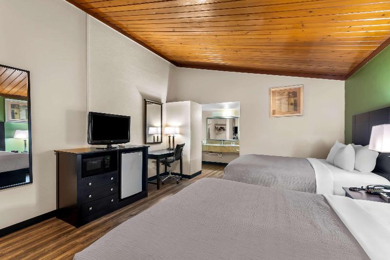 Quality Inn Tullahoma image