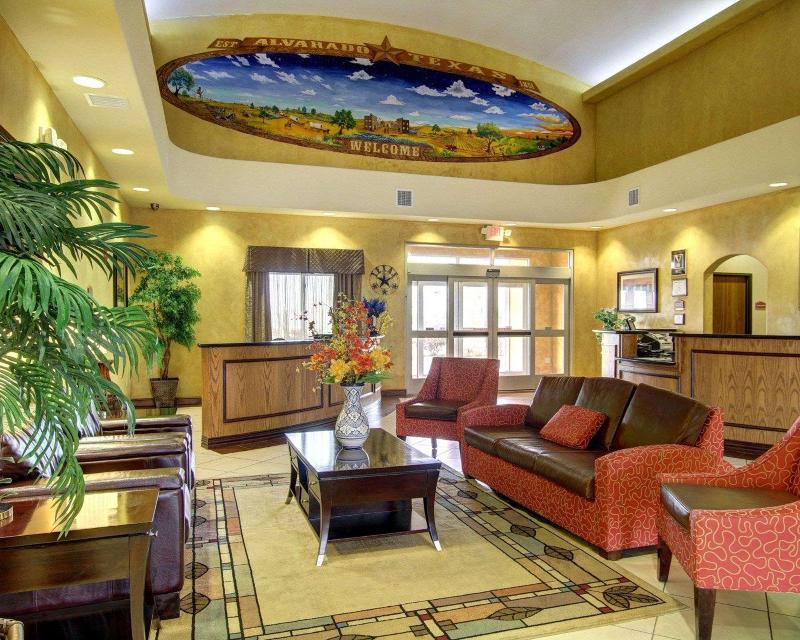 Comfort Inn & Suites Alvarado image