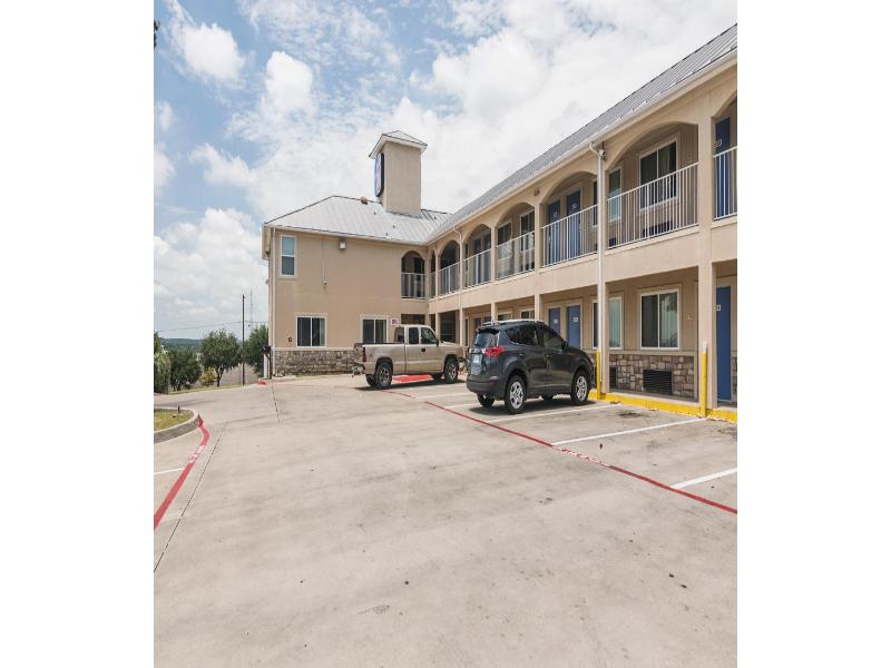Motel 6 Azle, Tx image