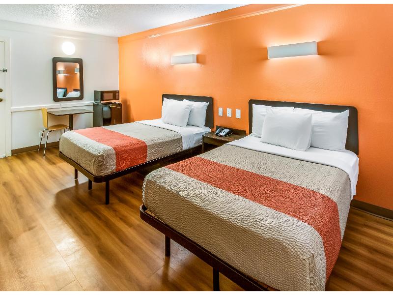 Motel 6 Euless, TX - DFW West image