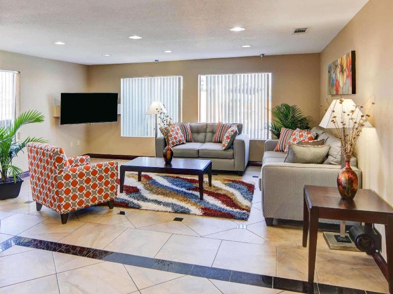 Quality Inn Forest Hill - Fort Worth South image