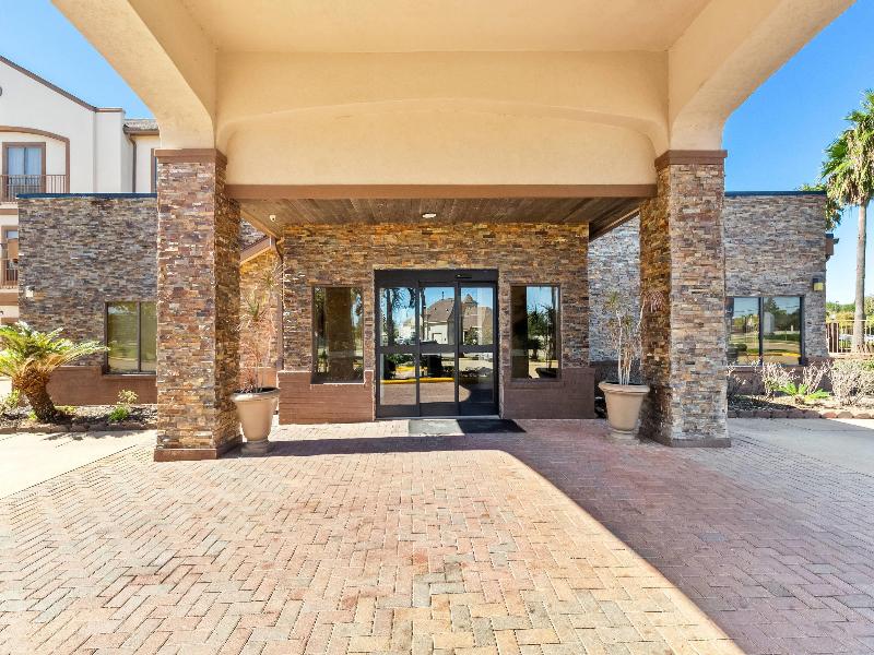 Comfort Suites Lake Jackson Clute image