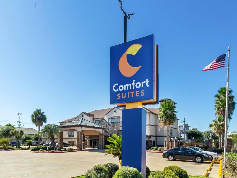 Comfort Suites Lake Jackson Clute image