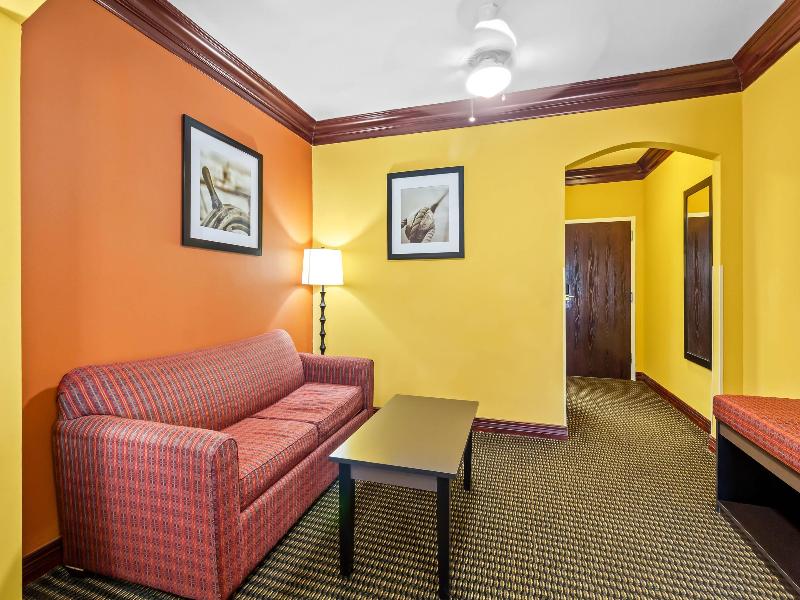 Comfort Suites Lake Jackson Clute image