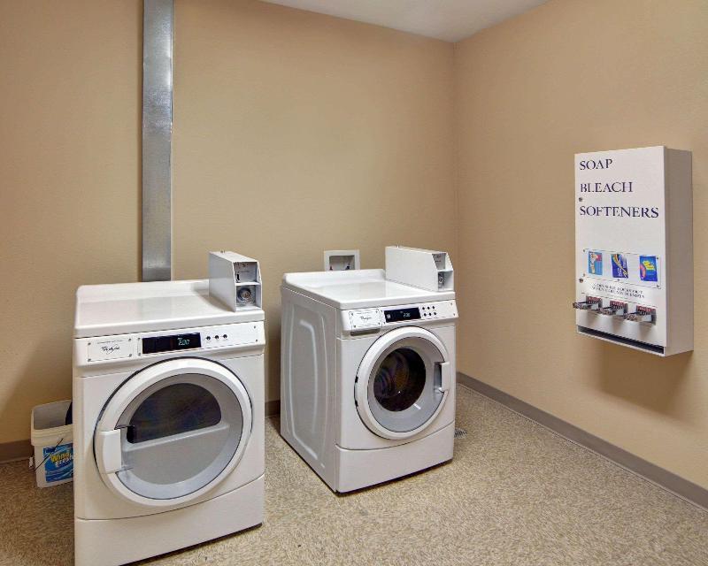 Quality Suites Near Cedar Creek Lake image