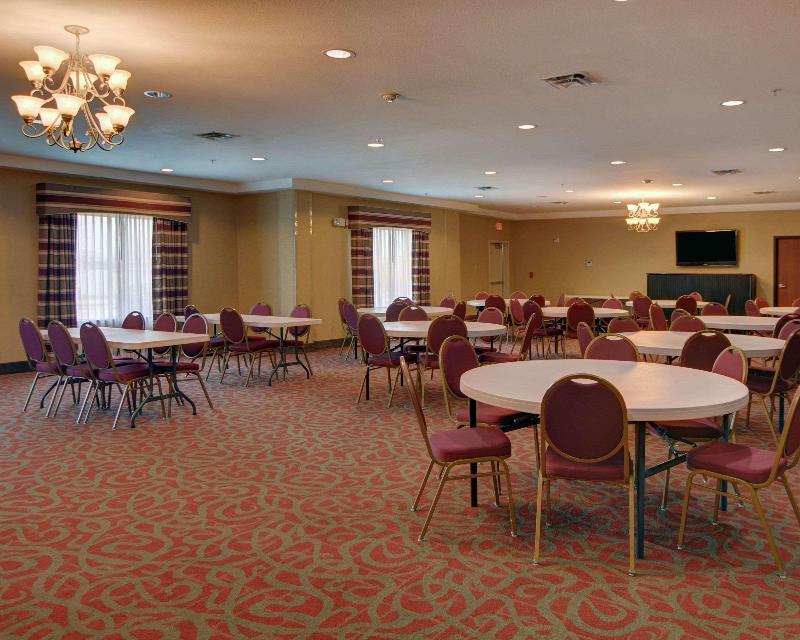 Quality Suites Near Cedar Creek Lake image