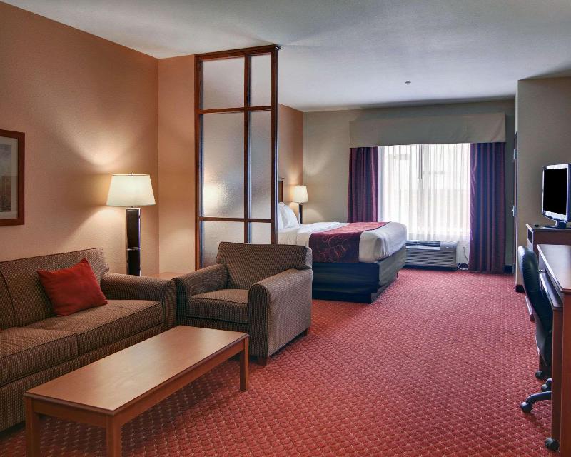 Quality Suites Near Cedar Creek Lake image