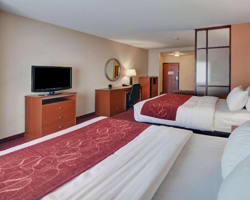 Quality Suites Near Cedar Creek Lake image