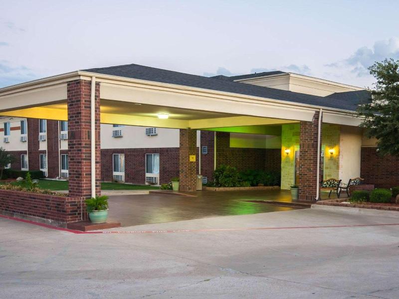 Comfort Inn & Suites Red Oak - Dallas Area — general view