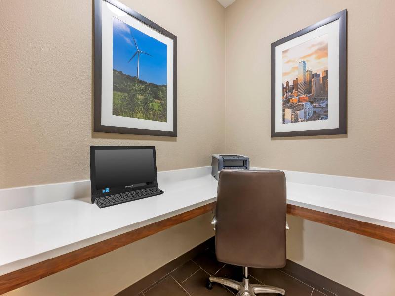 Comfort Inn I-20 Midland Stanton image