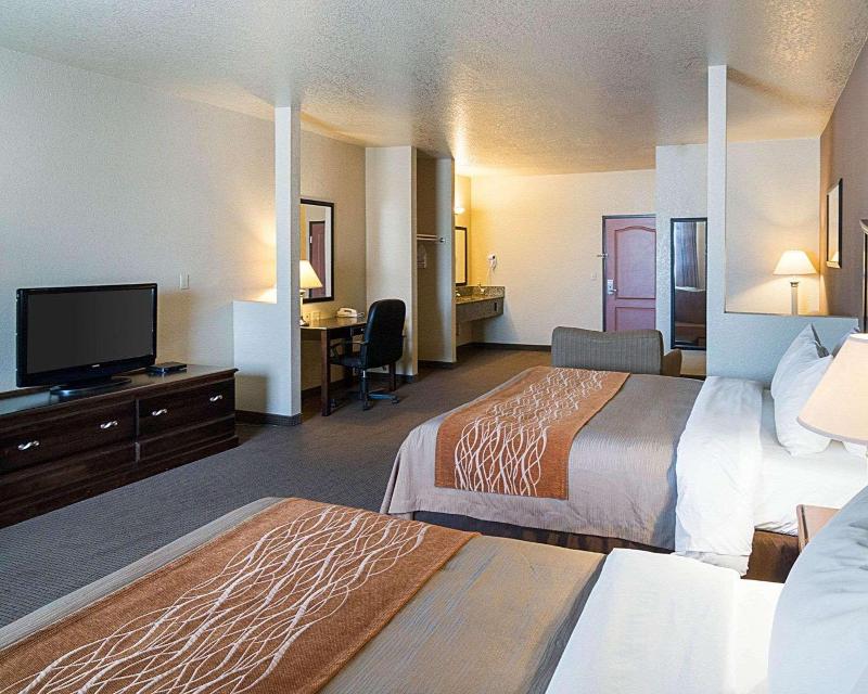 Comfort Inn I-20 Midland Stanton image