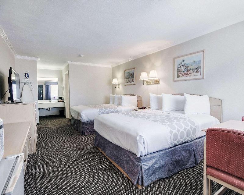 Econo Lodge Van Horn image