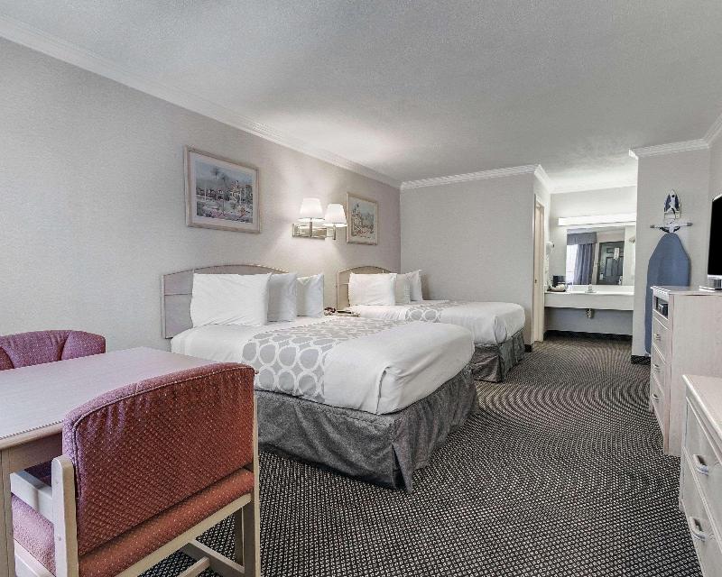Econo Lodge Van Horn image