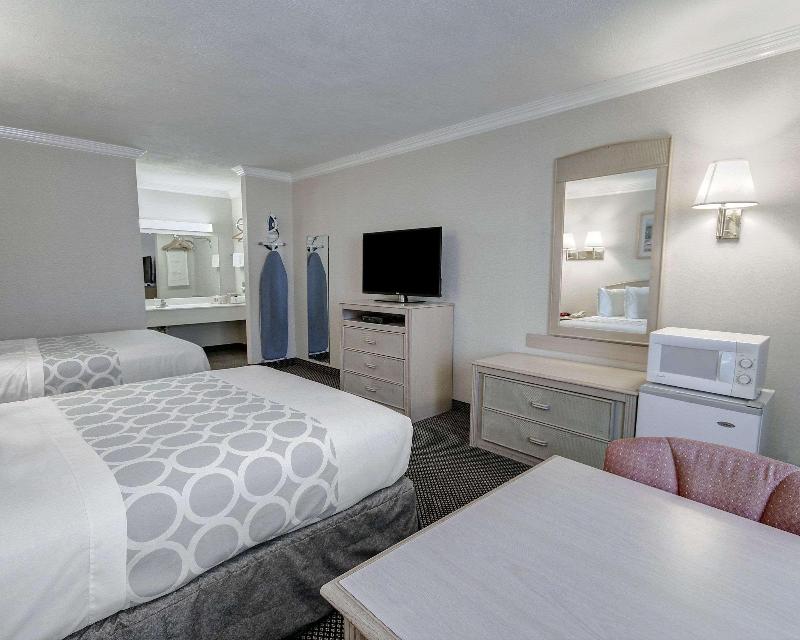 Econo Lodge Van Horn image