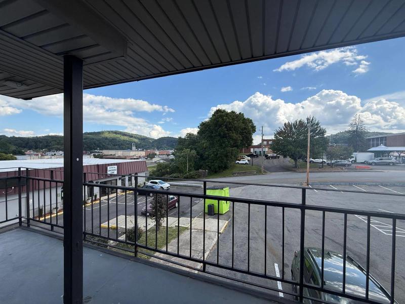 Econo Lodge Galax Highway 58 image