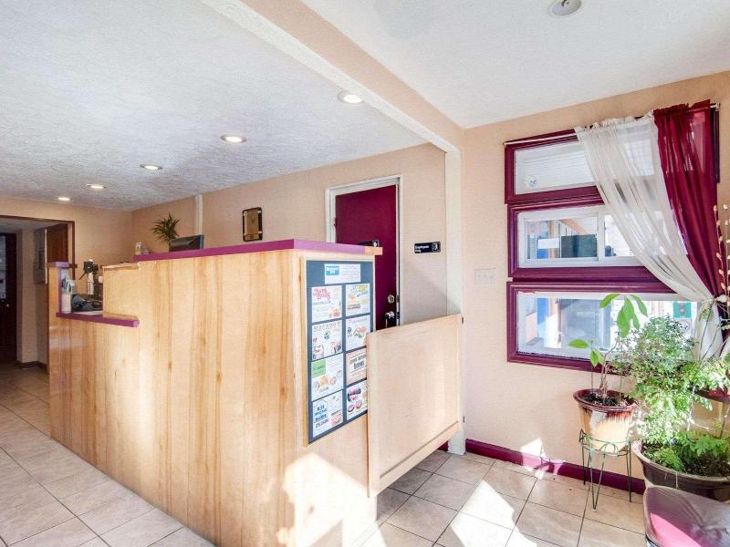Econo Lodge Galax Highway 58 image