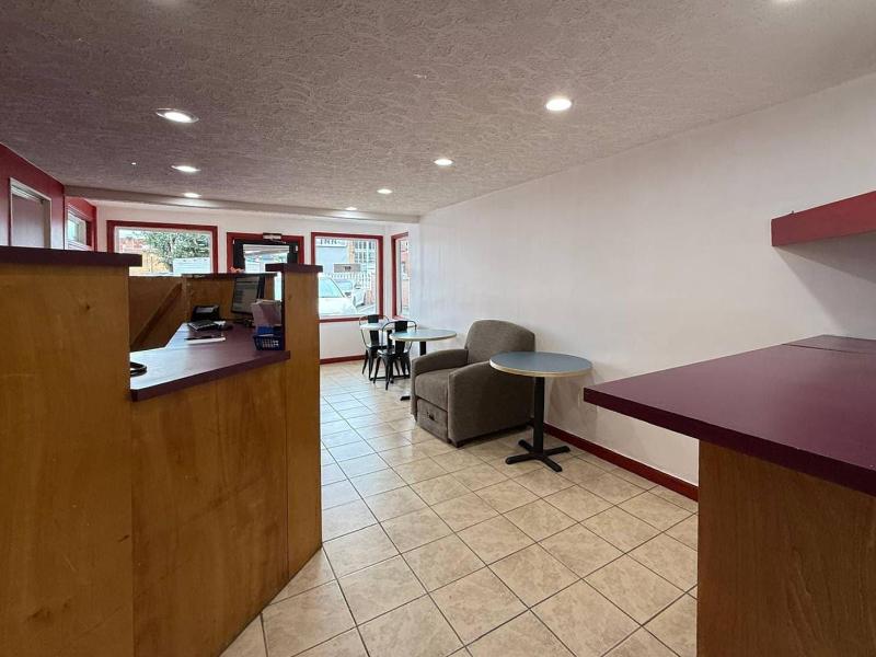 Econo Lodge Galax Highway 58 image