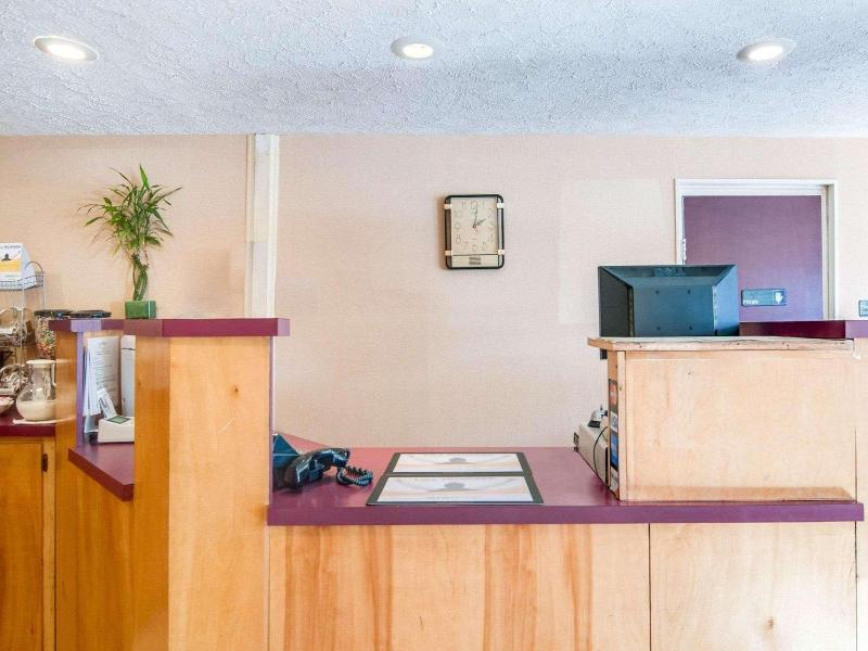 Econo Lodge Galax Highway 58 image