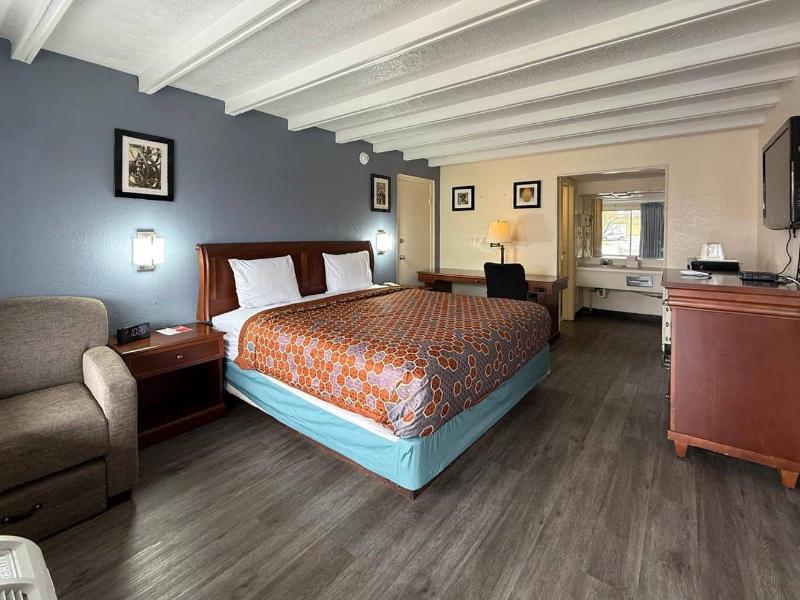 Econo Lodge Galax Highway 58 image