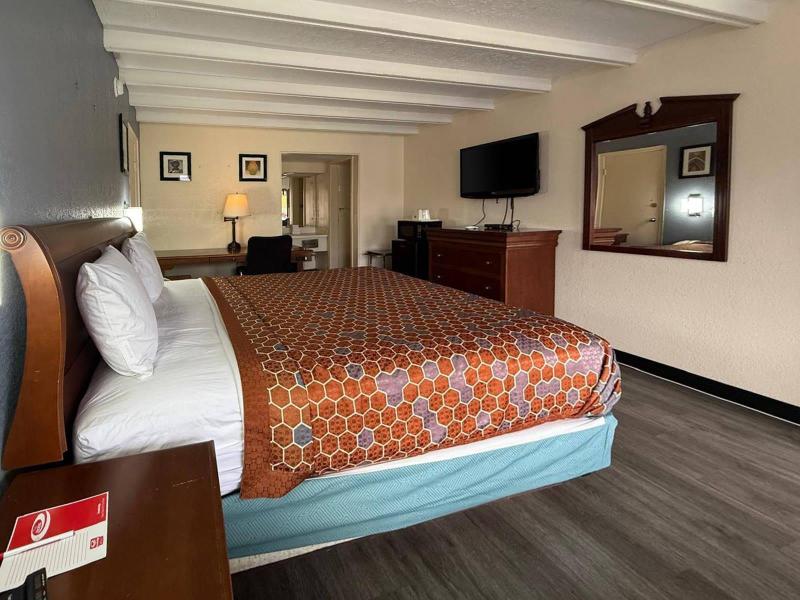 Econo Lodge Galax Highway 58 image