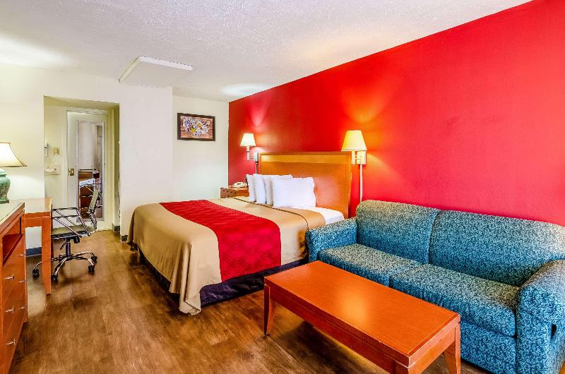Econo Lodge Martinsville image