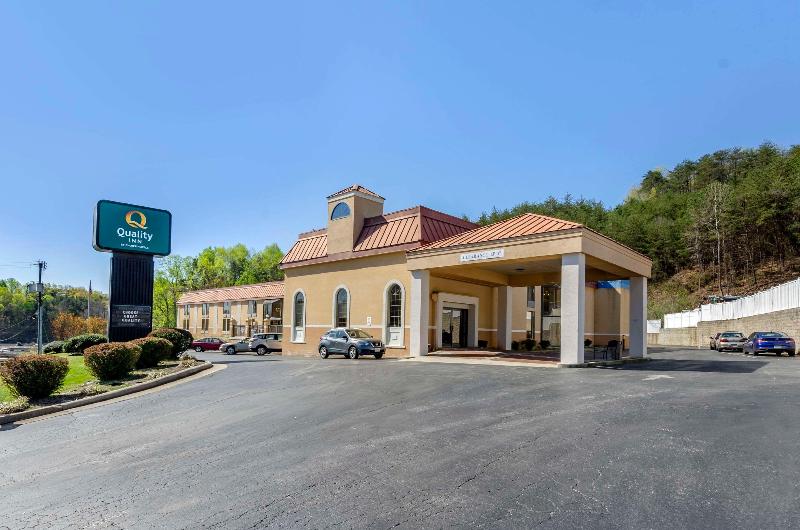 Quality Inn near Martinsville Speedway image