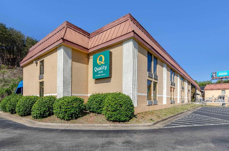 Quality Inn near Martinsville Speedway image