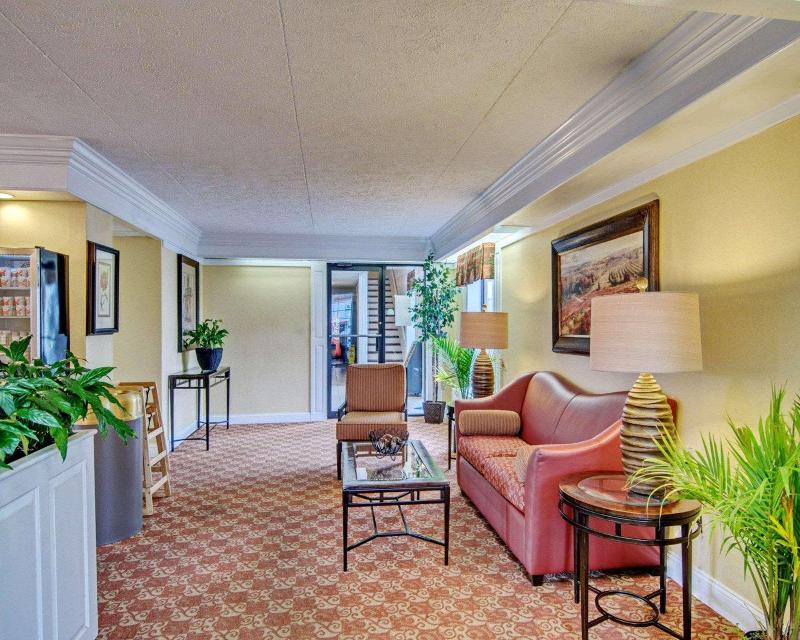 Quality Inn near Martinsville Speedway image