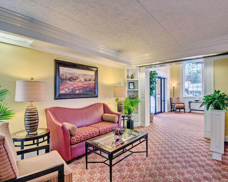 Quality Inn near Martinsville Speedway image