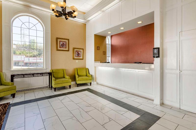 Quality Inn near Martinsville Speedway image