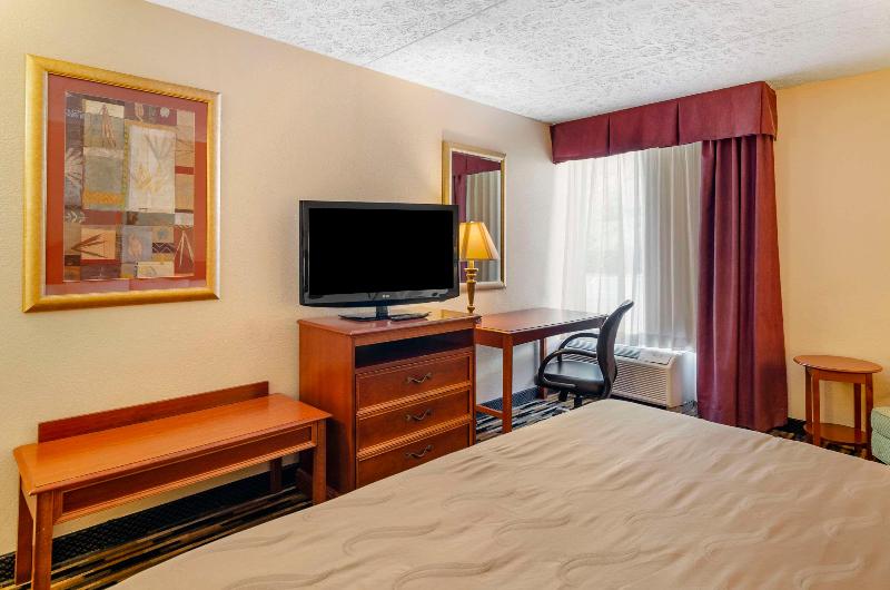 Quality Inn near Martinsville Speedway image