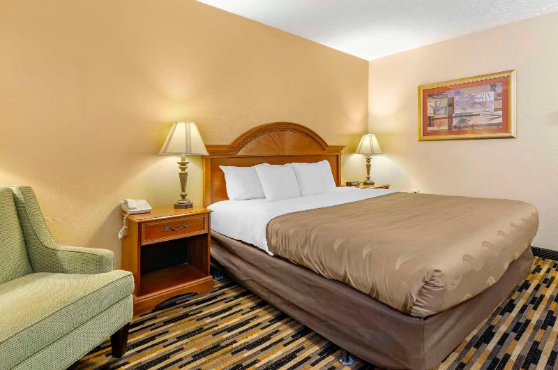 Quality Inn near Martinsville Speedway image