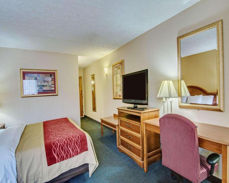 Quality Inn near Martinsville Speedway image
