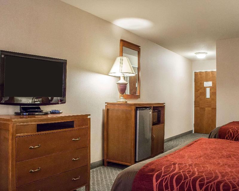 Comfort Inn & Suites Thatcher - Safford image