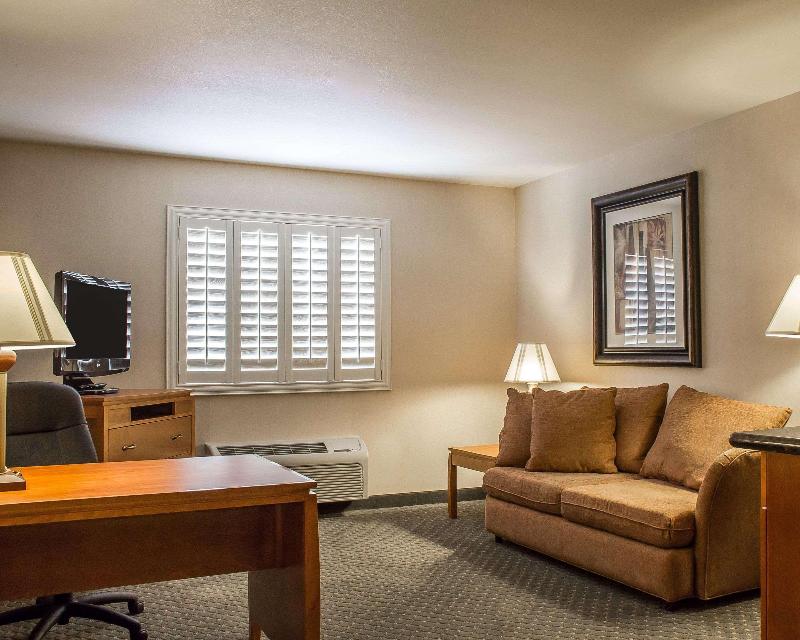 Comfort Inn & Suites Thatcher - Safford image