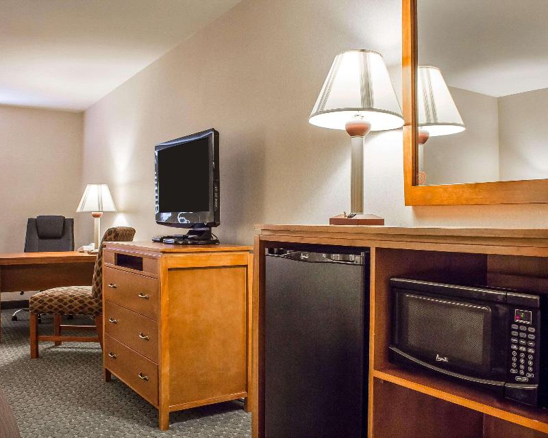Comfort Inn & Suites Thatcher - Safford image