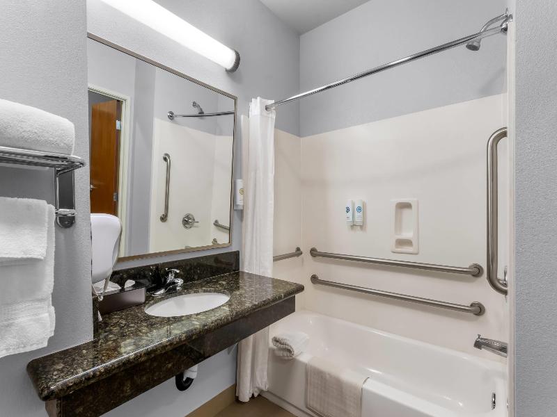 Comfort Inn & Suites Thatcher - Safford image