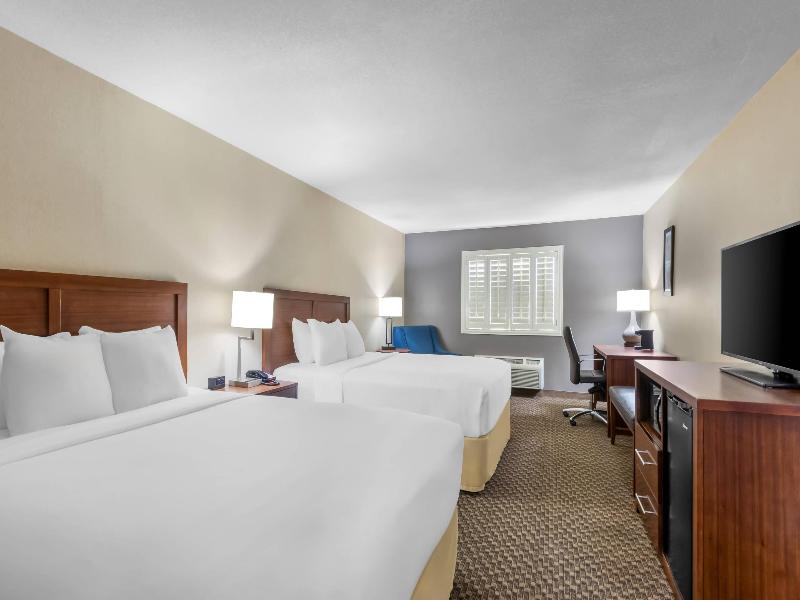 Comfort Inn & Suites Thatcher - Safford image
