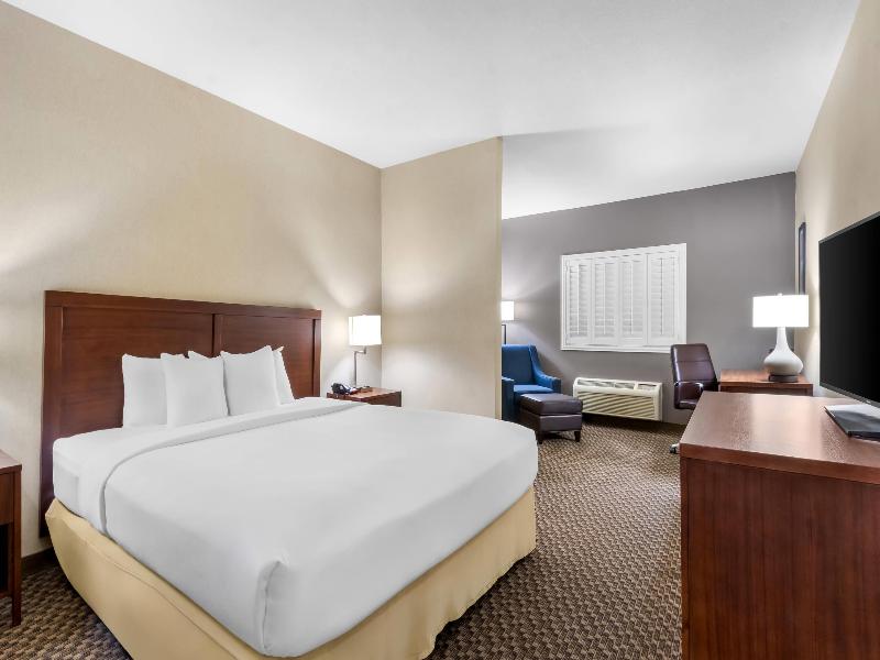 Comfort Inn & Suites Thatcher - Safford image