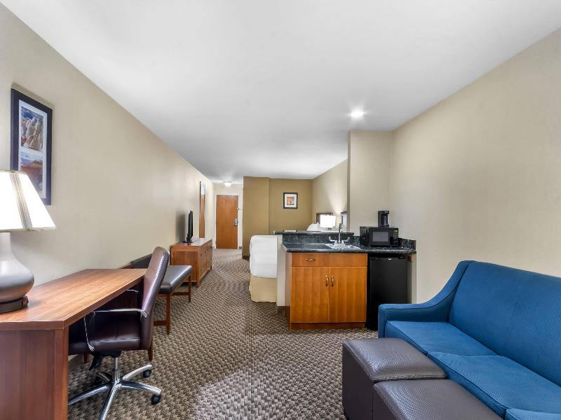 Comfort Inn & Suites Thatcher - Safford image