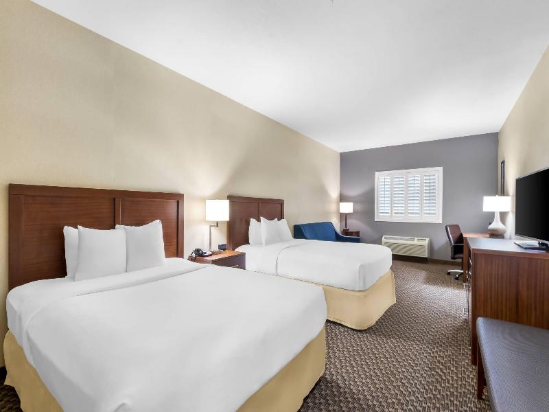 Comfort Inn & Suites Thatcher - Safford image
