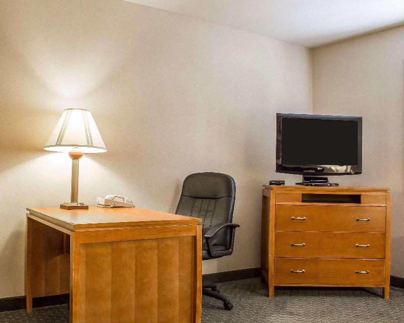 Comfort Inn & Suites Thatcher - Safford image